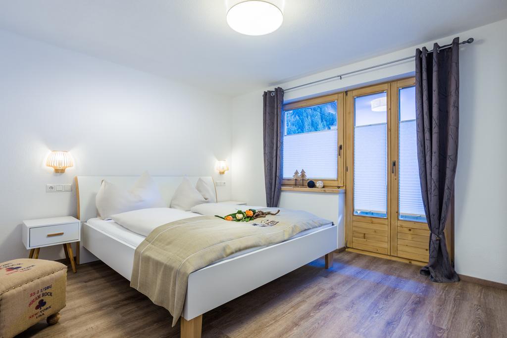 Alpen Appartement Beletage Mayrhofen Ngoại thất bức ảnh